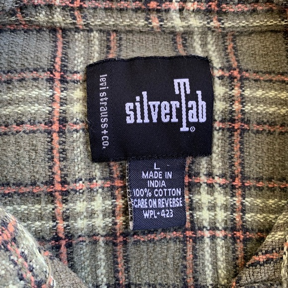 Levi’s Silvertab Flannel - Picture 2 of 2